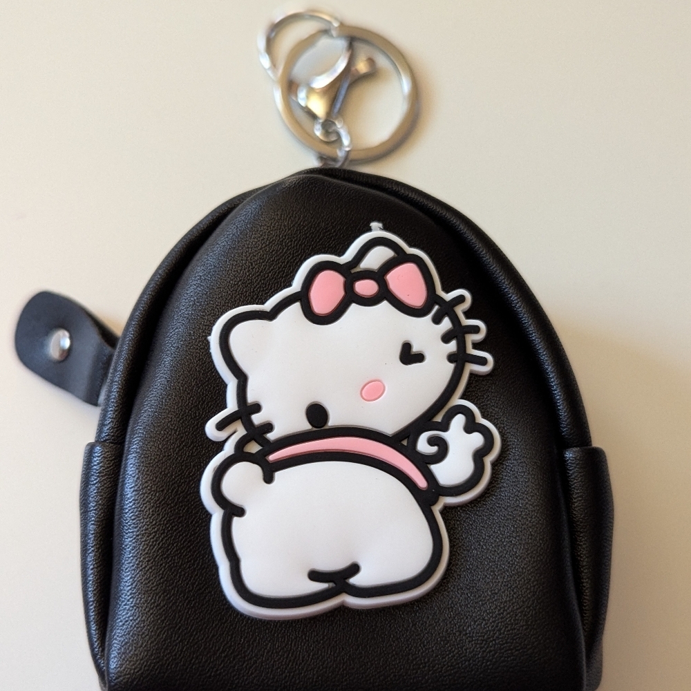 Small Hello Kitty purse